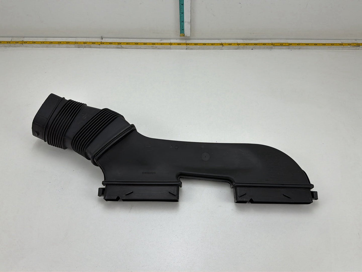 2014 BMW X1 E84 SUV Air Filter Housing 1371 7541737 OEM