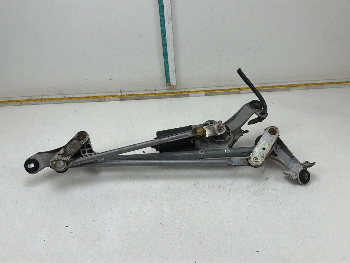 2008-2013 Infiniti G37 Front Windshield Wiper Linkage Transmission w/ Motor OEM