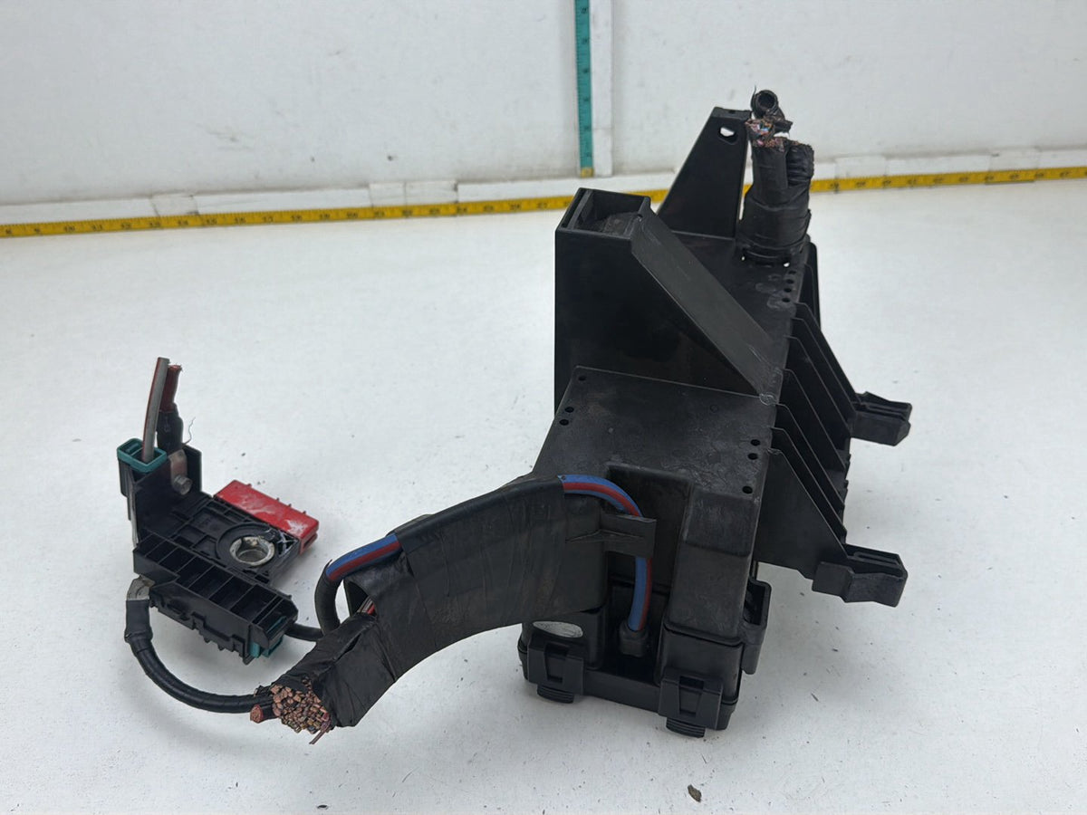 2011-2015 Ford Explorer Engine Bay Fuse Box Relay OEM