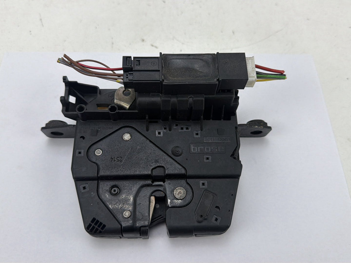2011-2016 BMW 550i xDrive Rear Trunk Lid Latch Lock Opener Actuator 966929 OEM