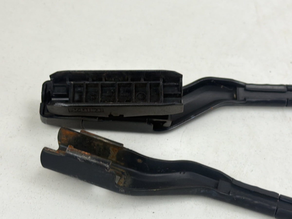 2014-2020 Maserati Ghibli III M157 Front Left-Right Windshield Wiper Arm Set OEM