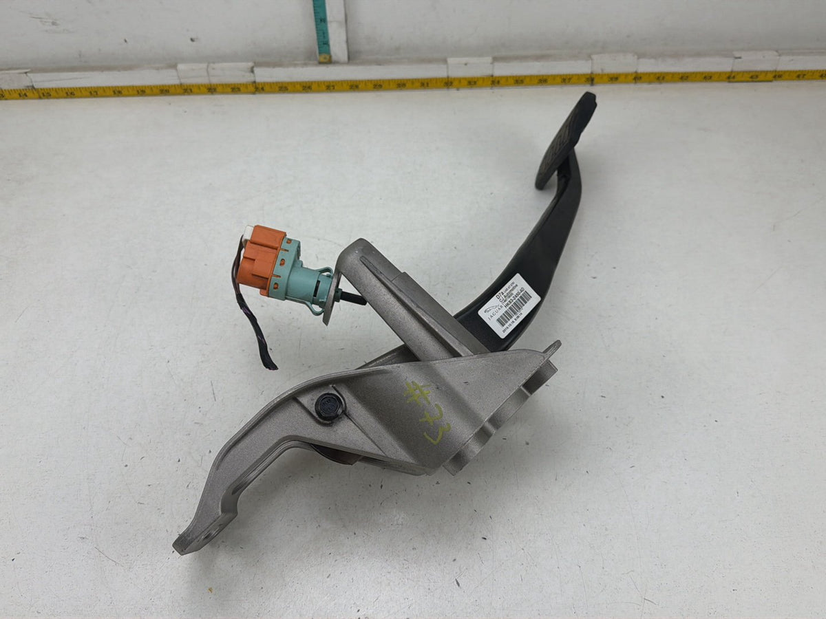 2017-2020 Jaguar F-Pace Front Left Driver Brake Pedal HK83-2450-AD OEM
