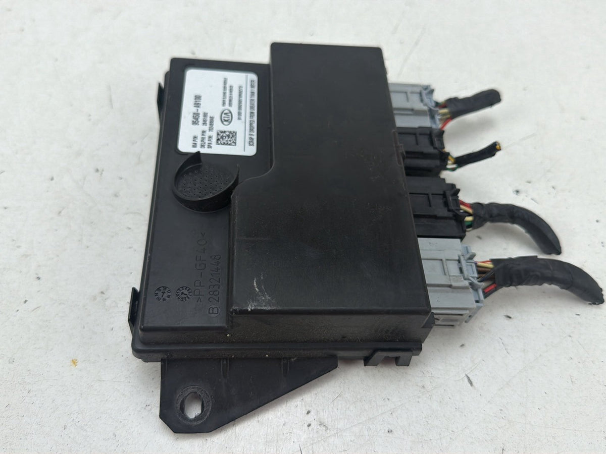 2015-2018 Kia Sedona Power Sliding Door Control Module Unit 95450-A9100 OEM