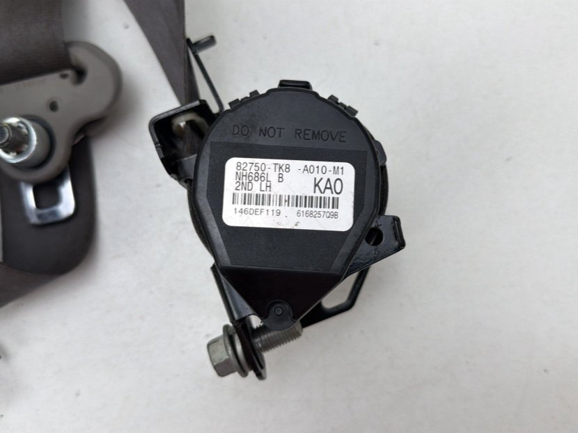2011-2017 Honda Odyssey 2nd Row Left Side Seat Belt Retractor OEM