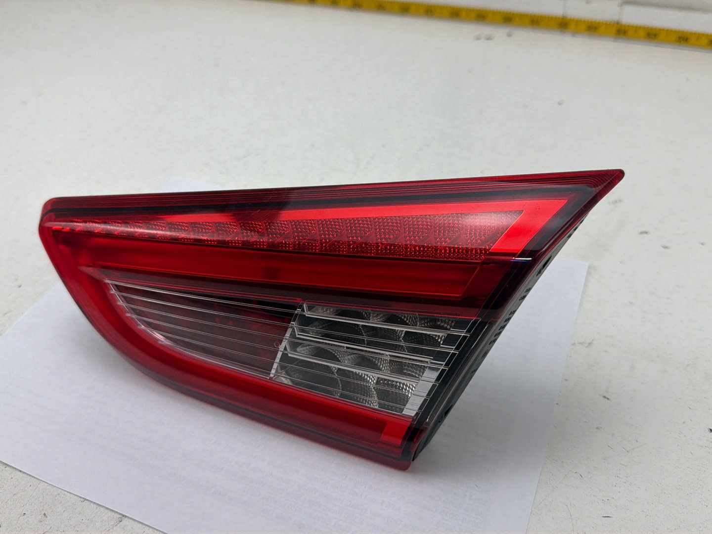 2014-2017 Maserati Ghibli Right Passenger Side Inner Tail Light 03552000 OEM