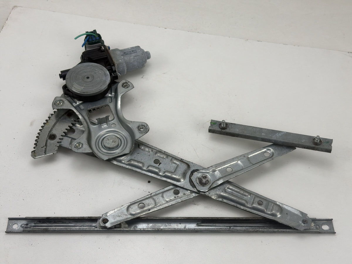 2013-2018 Nissan Altima Rear Right Side Window Regulator & Motor 82730 3TA2A OEM