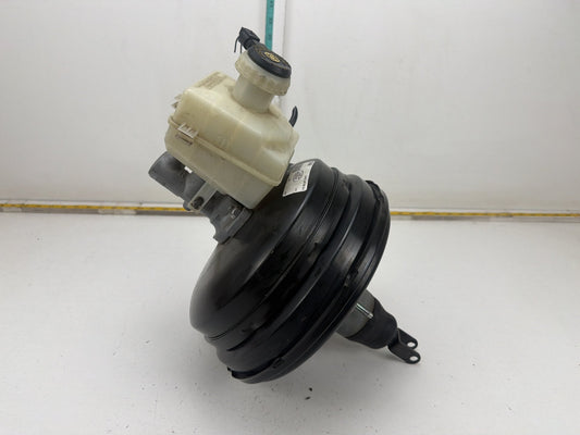2010-2012 Land Rover Range Rover Brake Booster Master Cylinder Reservoir OEM