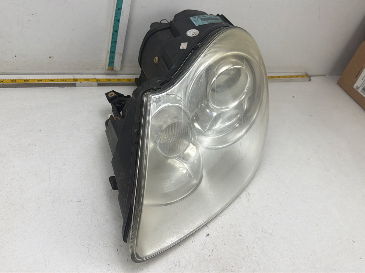 2004-2006 Porsche Cayenne-Left Driver Side Xenon Headlight Lamp 7L5941005AA OEM
