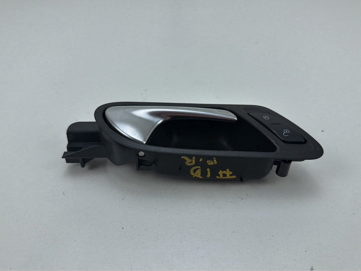 2013-2017 Volkswagen Tiguan Right Front Door Interior Handle OEM