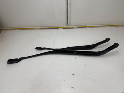 2014-2020 Maserati Ghibli III M157 Front Left-Right Windshield Wiper Arm Set OEM