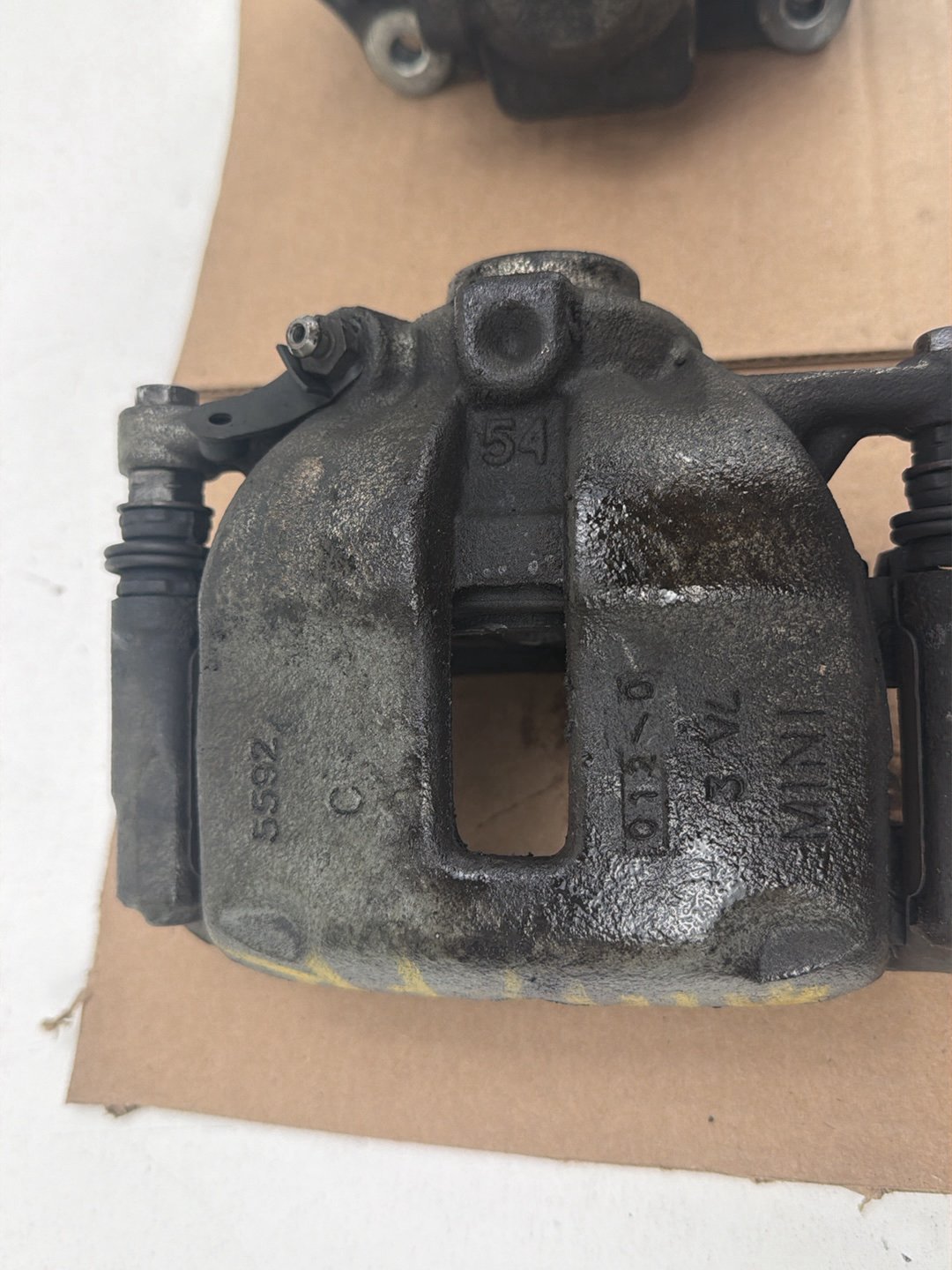 2007-2011 Mini Cooper Front Right Left Brake Calipers Set 3526/A 3525/A OEM