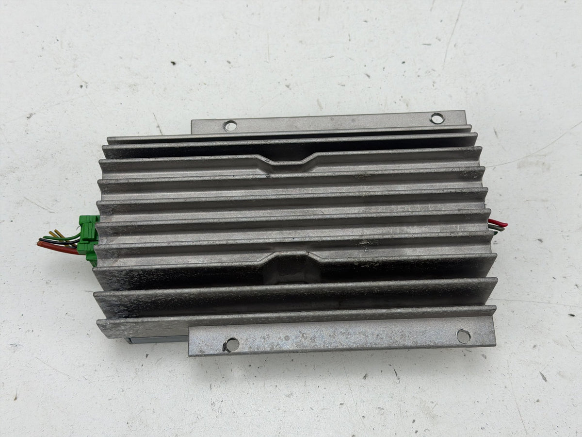 2006-2012 Land Rover Range Rover Logic 7 Subwoofer Amplifier XQK500070 OEM