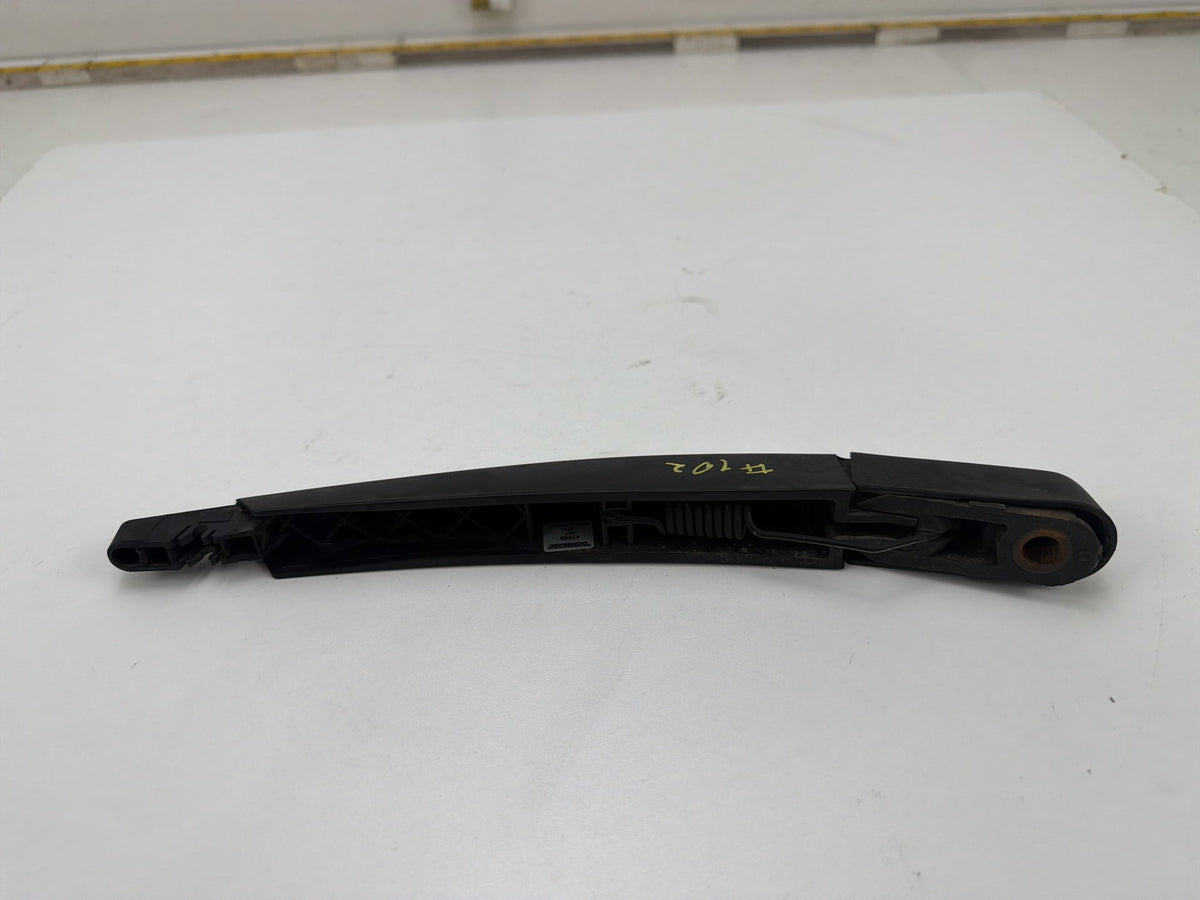 2006-2013 Mercedes-Benz R350 Rear Windshield Wiper Arm w/ Cover Cap Trim