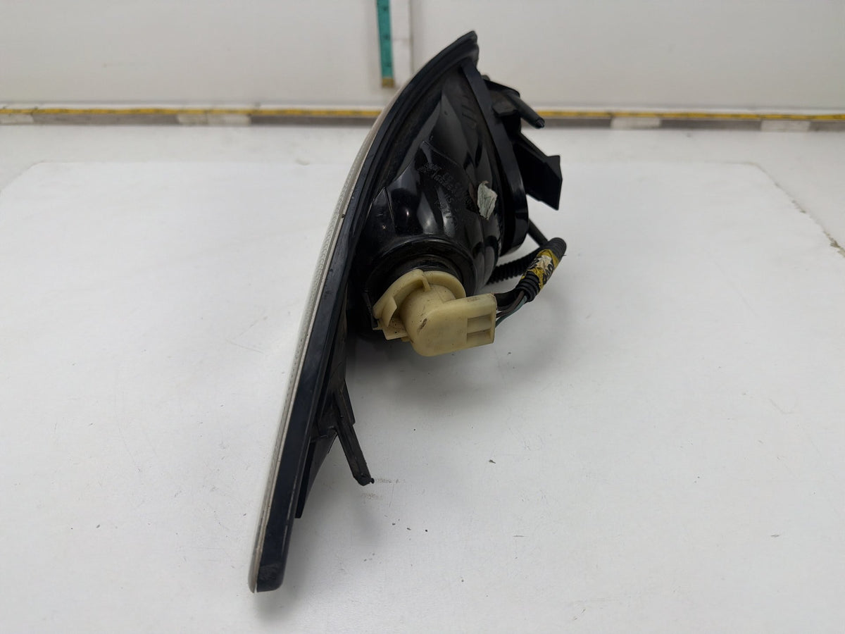 2000-2002 Chevrolet Cavalier Front Left Driver Side Corner Parking Light OEM