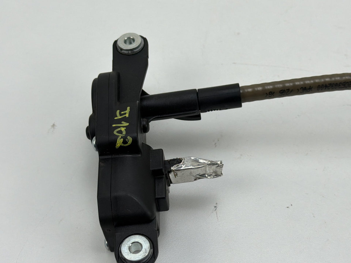 2006-2013 Mercedes-Benz R350 Rear Left Quarter Window Motor Actuator OEM