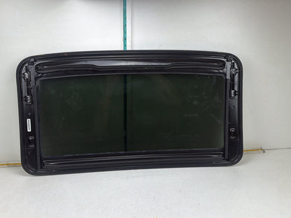 2017-2020 Toyota Sienna Front Overhead Moonroof Sunroof Glass 43R-001390 OEM