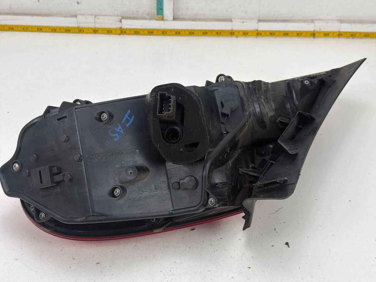 2012-2016 Volkswagen Beetle Rear Left Driver Side Tail Light 5C5945095E OEM