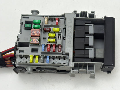 2011-2016 Chevrolet Cruze J300 Cabin Fuse Relay Box 13222786 OEM
