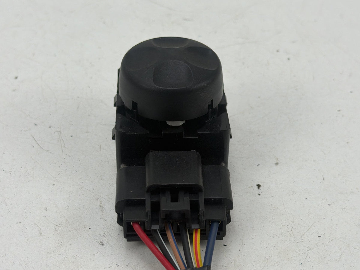 2011-2014 Dodge Charger LD Front Right Side Power Seat Lumbar Control Switch OEM