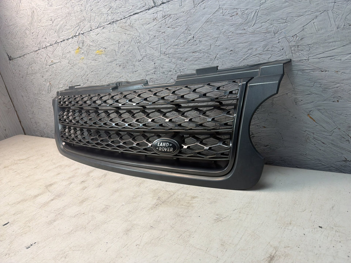 2010-2012 Land Rover Range Rover Front Upper Radiator Grille LR028107 OEM