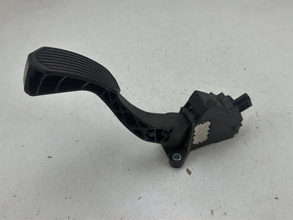 2015-2020 Toyota Sienna Front Driver Left Accelerator Gas Pedal Assembly OEM