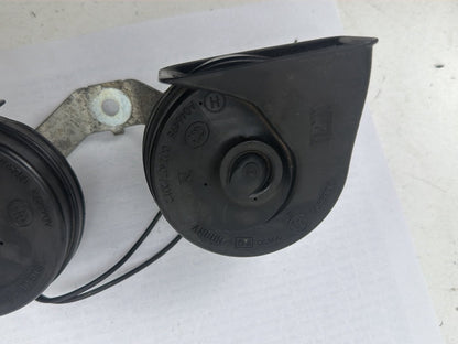 2013-2018 Ram 1500 High & Low Note Tone Horn Signal Set of 2 A046495 OEM