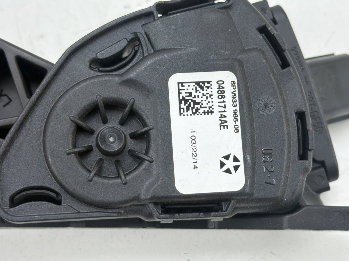 2014-2019 Maserati Ghibli M157 Gas Accelerator Throttle Pedal 04861714AE OEM
