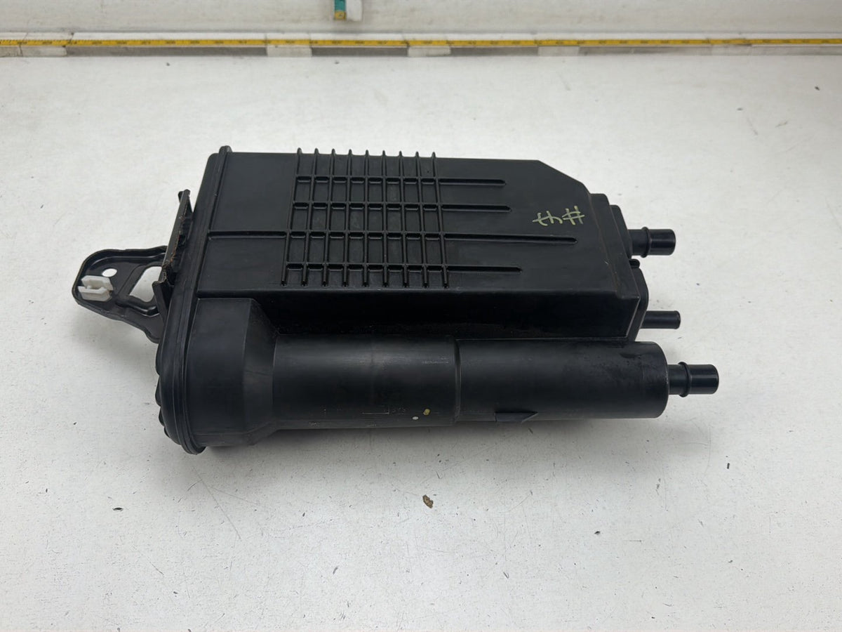2017-2018 Toyota Sienna L30-Fuel Vapor Evaporator Charcoal Canister OEM