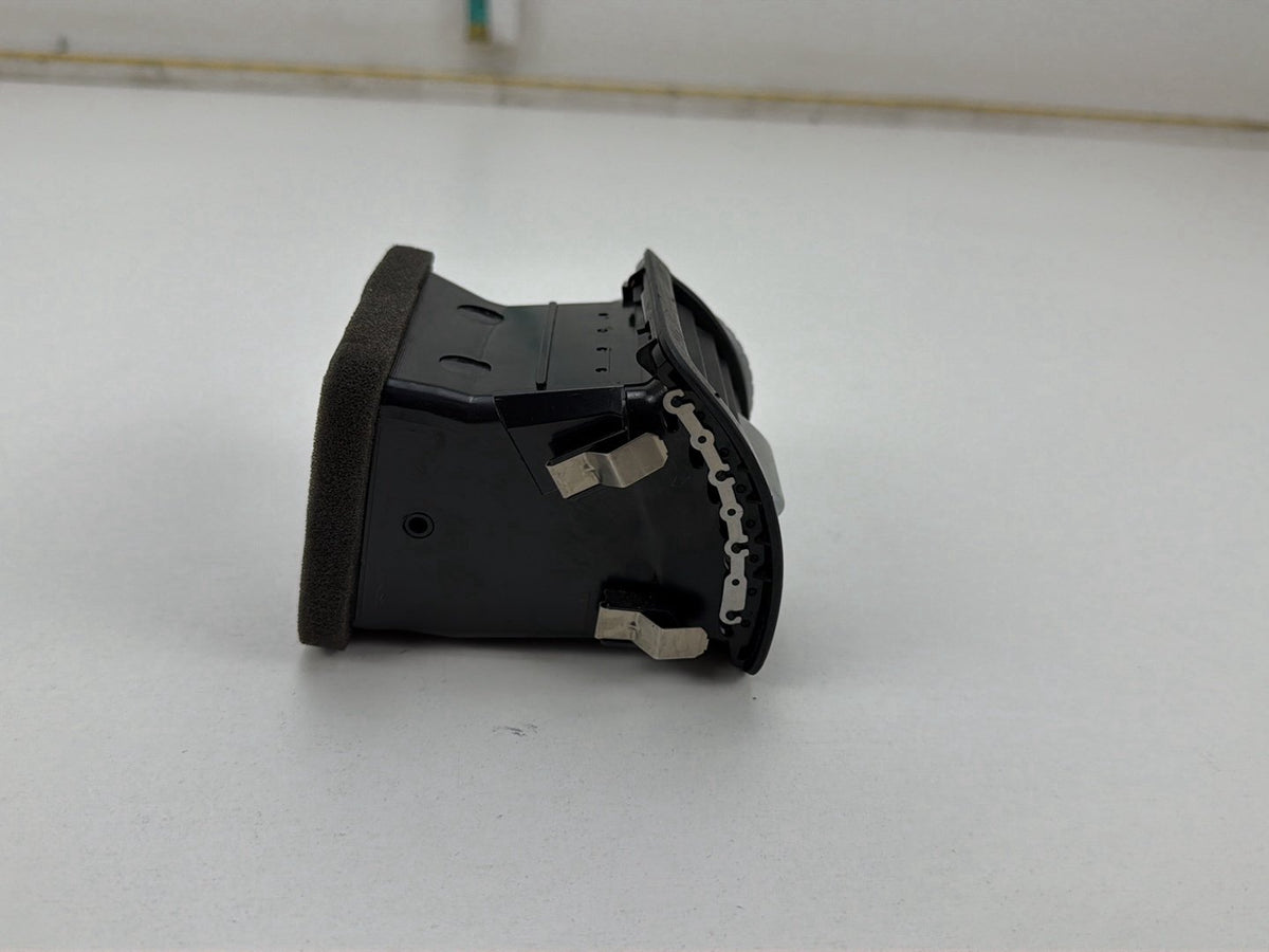 2003-2006 Porsche Cayenne Right Passenger Side Dashboard Air Vent 7L5819704A OEM