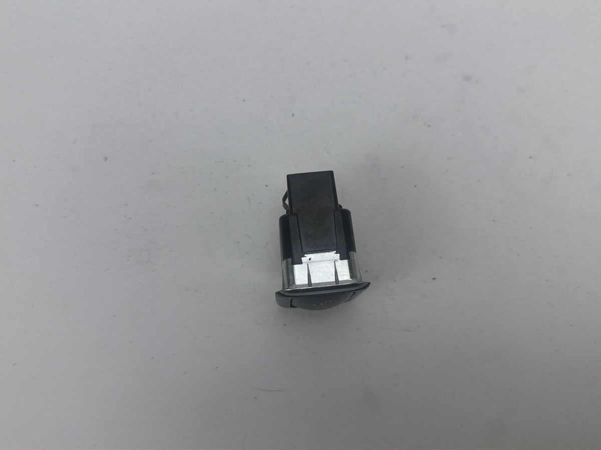 2013-2016 Mercedes GLA250 Trunk Release Tailgate Switch A1668707610 OEM