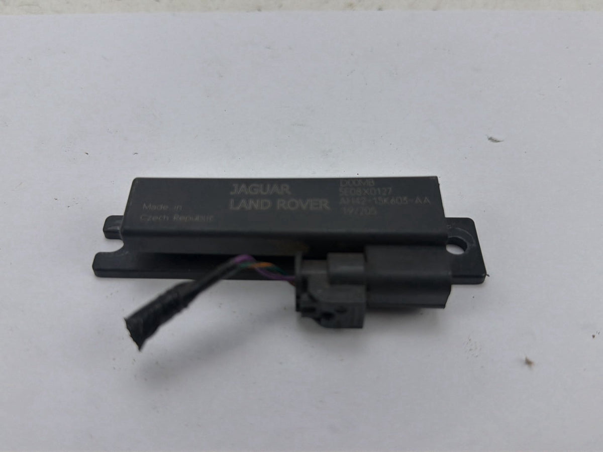 2017-2020 Jaguar F-Pace Passive Smart Keyless Entry Access Control Antenna OEM
