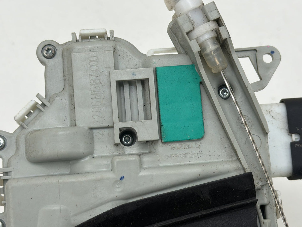 2013-2017 Audi Q5 8R Rear Left Side Door Lock Actuator Latch Mechanism OEM