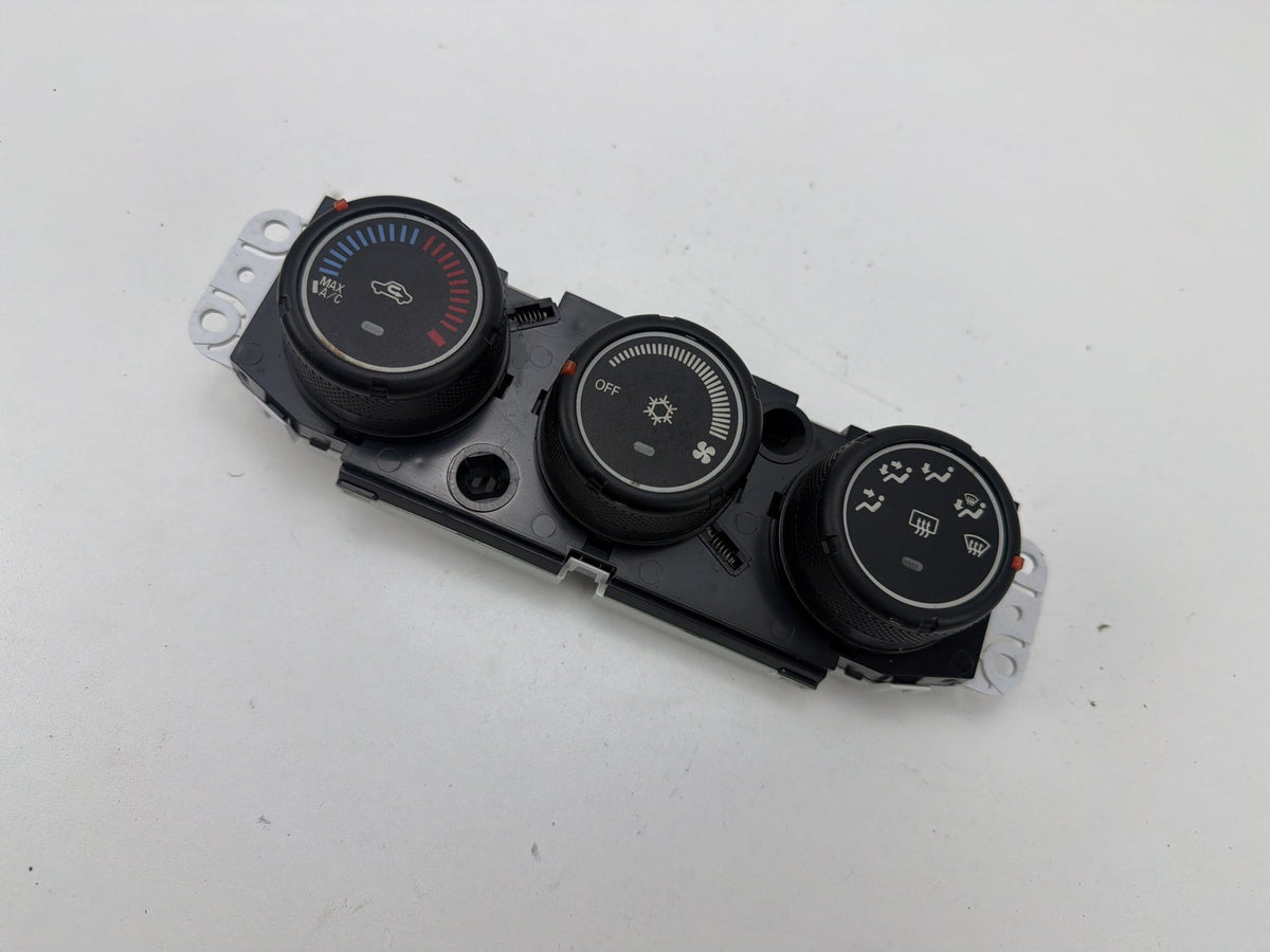 2013-2015 Mitsubishi Lancer AC Heater Temperature Climate Control 7820A809 OEM