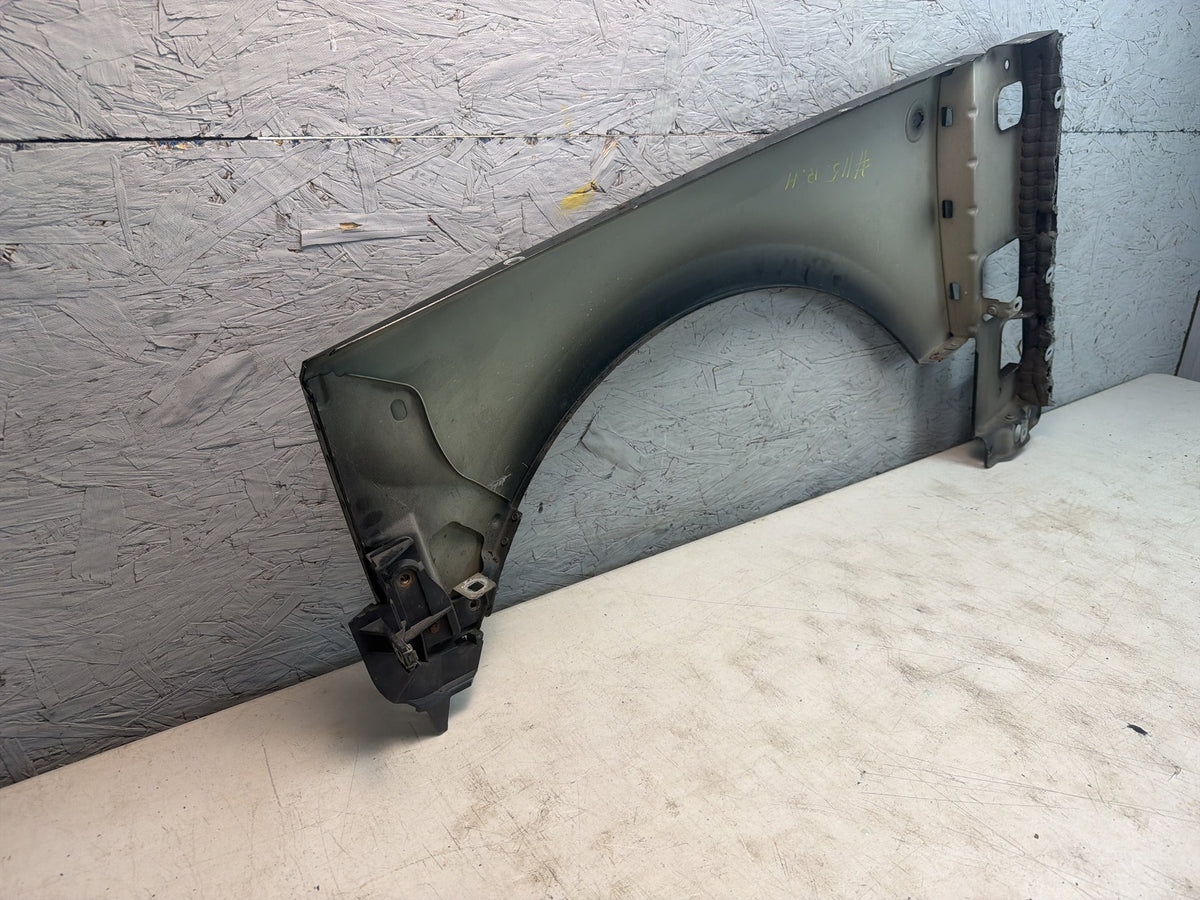2006-2012 Land Rover Range Rover Front Right Passenger Side Fender Panel OEM