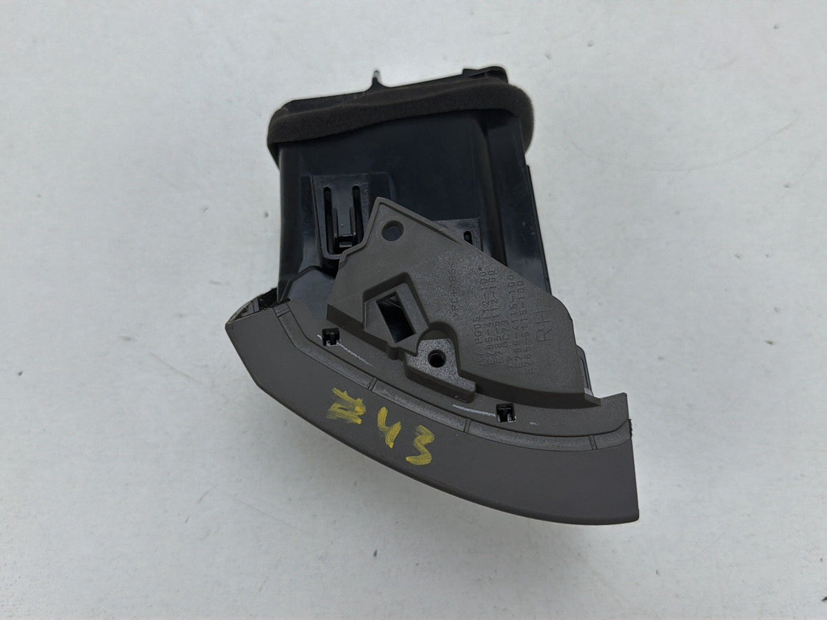 2009-2013 Infiniti G37 Right Passenger Side A/C Air Vent 68751-JK00A OEM