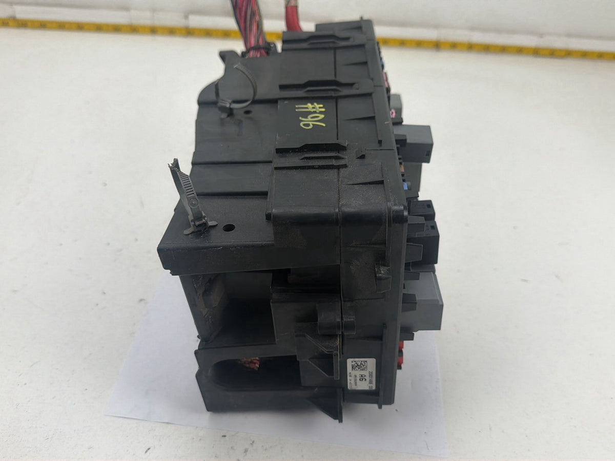 2010 Buick LaCrosse Fuse Box Relay Module 20831466 OEM