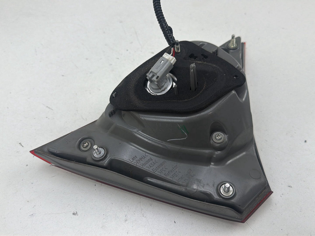 2015-2017 Toyota Camry XV50 - Rear Right Passenger Tail Light 945 235 OEM