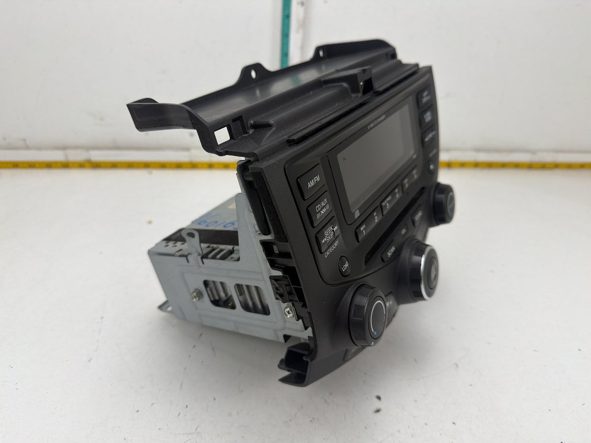 2003-2007 Honda Accord Radio 6 CD Changer Dual Climate Control 39175-SDR-A210-M2
