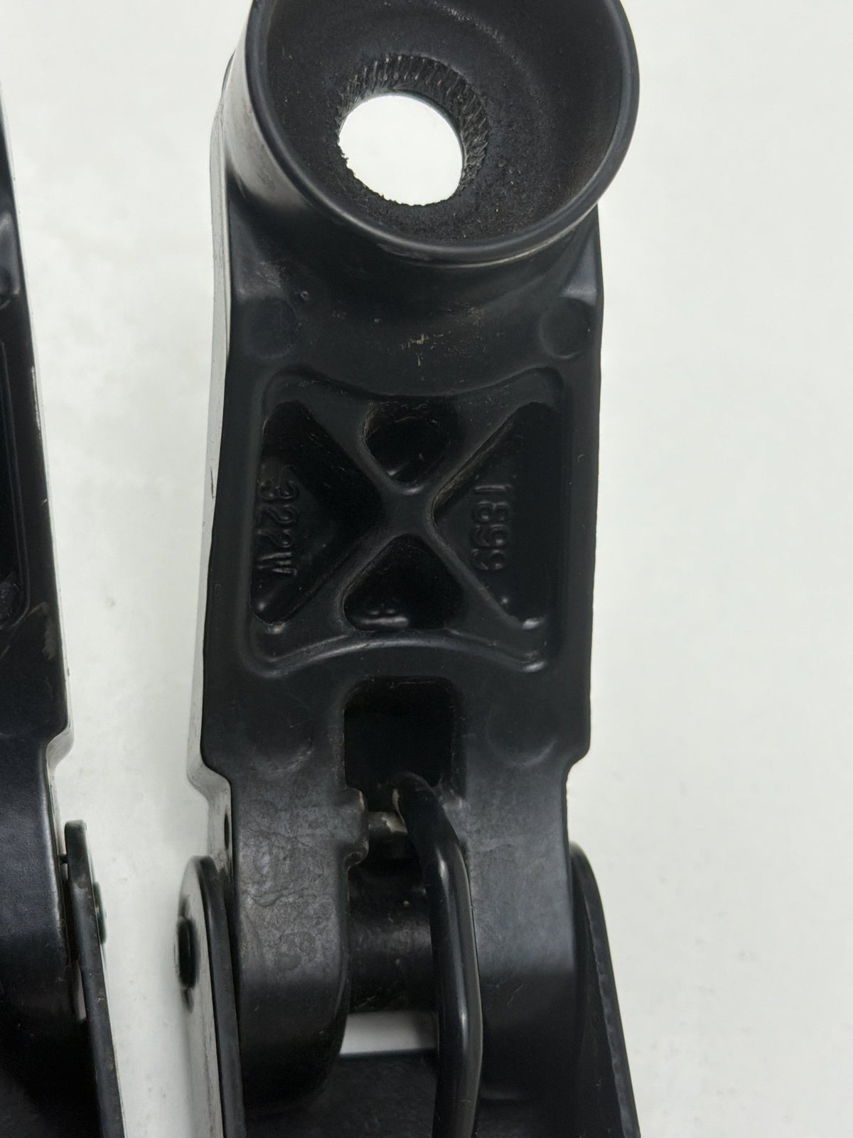 2006-2013 Lexus IS250 Front Left/Right Side Windshield Wiper Arm Set Pair OEM