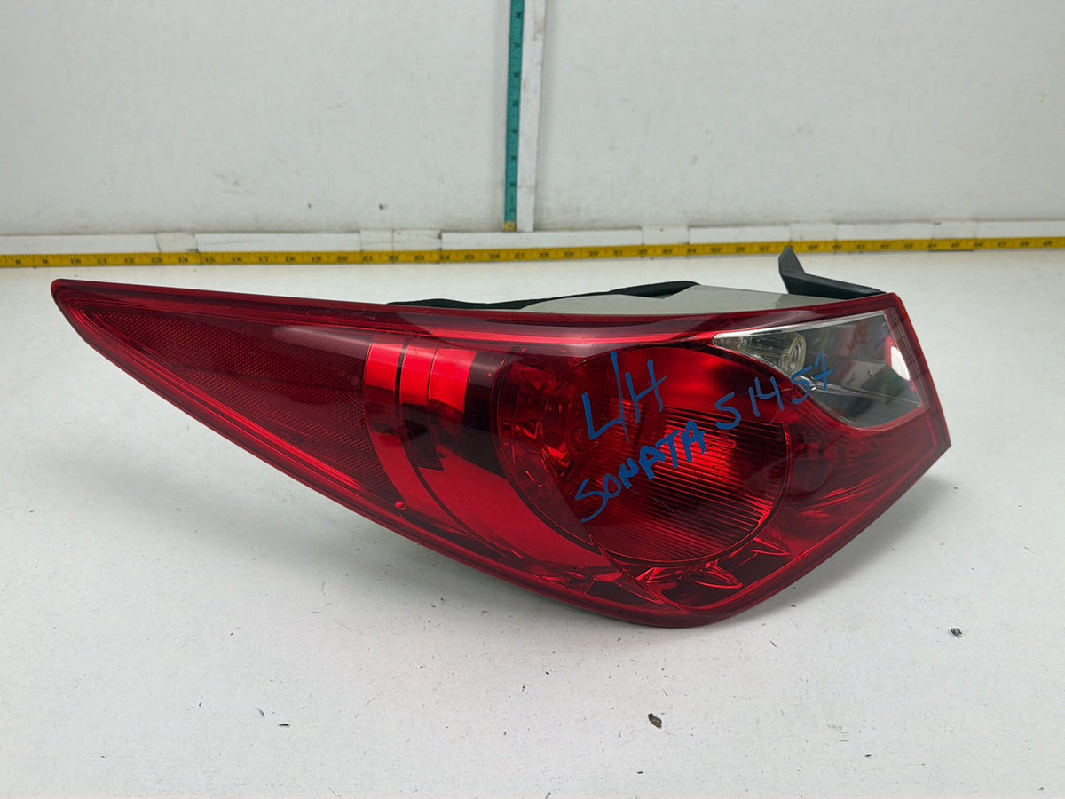 2011-2014 Hyundai Sonata Rear Left Driver Side Outer Tail Light 92401-3Q OEM