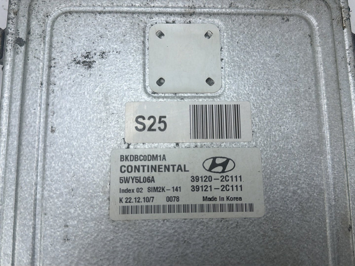 11-13 Kia Forte - Engine Computer Control Module 39122-2G182 OEM