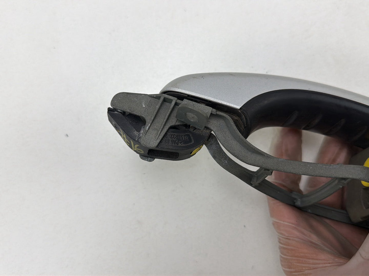 2004 Porsche Cayenne 9PA SUV Right Rear Exterior Door Handle 7L0839886 OEM