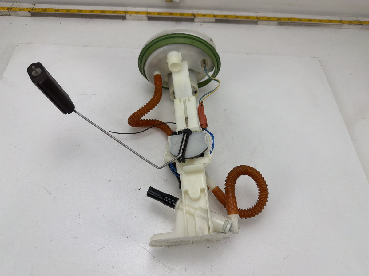 2010-2013 BMW X5 Fuel Pump Level Sender Assembly 7172466 OEM