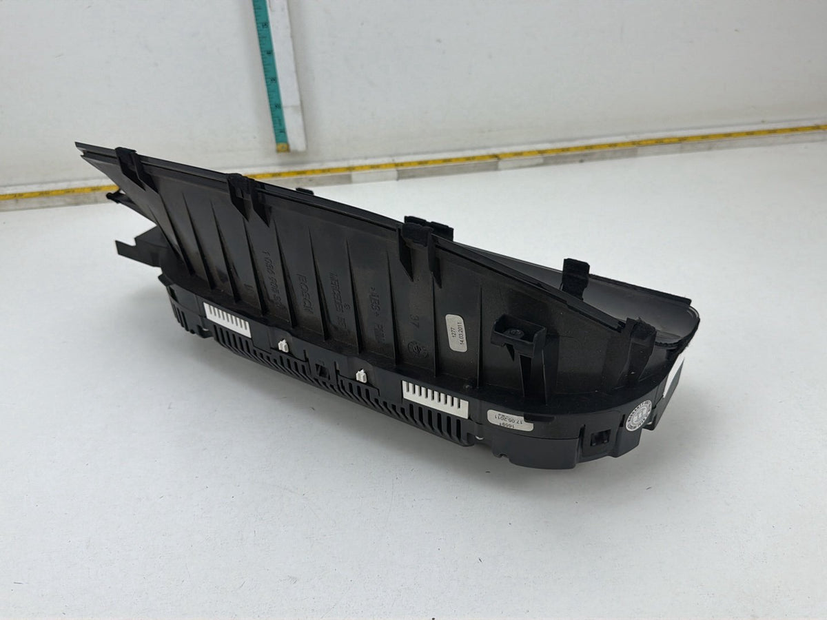 2010-2013 Mercedes-Benz S-Class S550 Speedometer Instrument Cluster 96KMiles OEM
