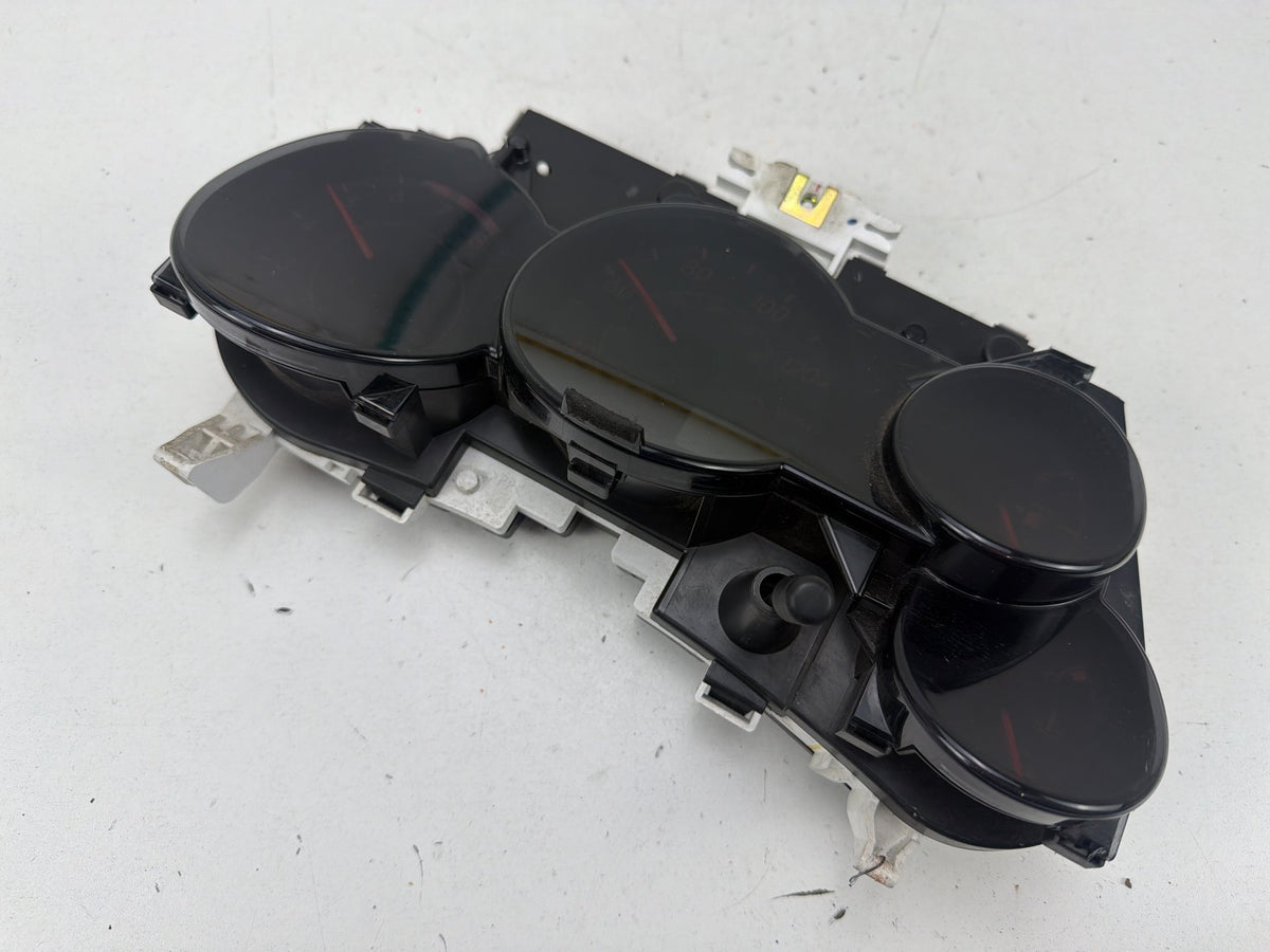 2003 Pontiac Vibe Speedometer Instrument Cluster 132K Miles 83800-01110-00 OEM
