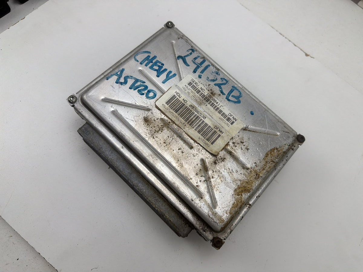 2000-2002 Chevrolet Astro Engine Computer Control Module Unit ECU 12200411 OEM