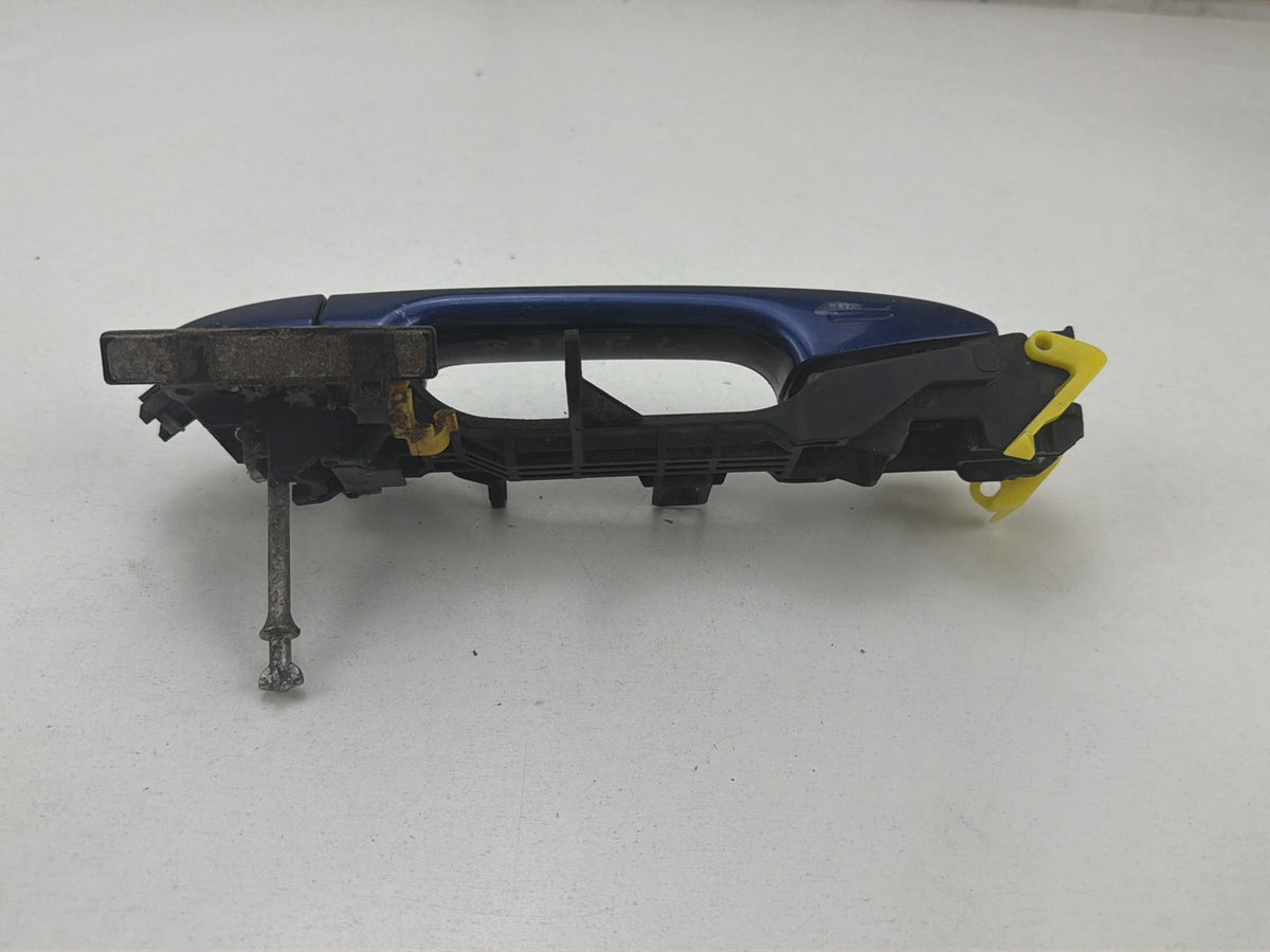 2010-2015 Toyota Prius W30- Front Exterior Door Handle PN: