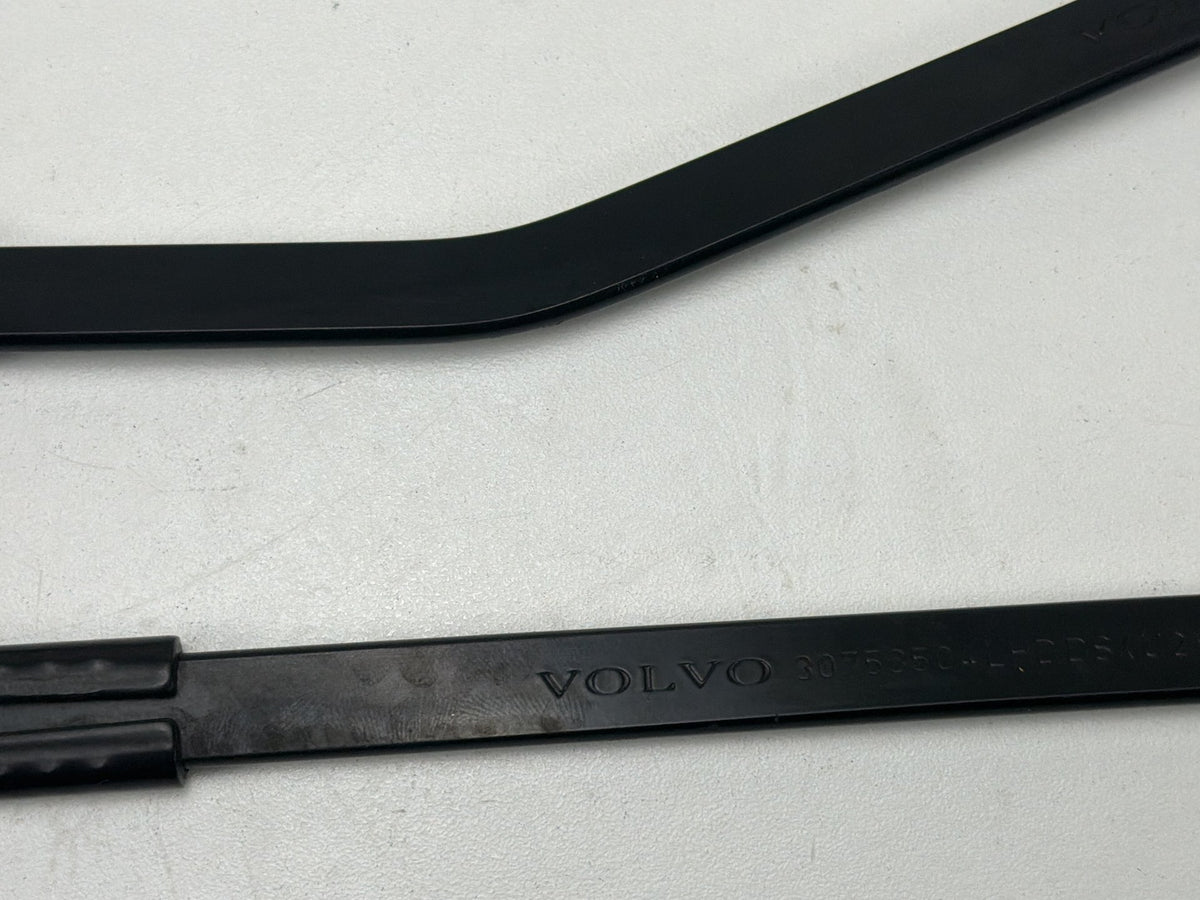 2011-2018 Volvo S60 Front Left & Right Side Windshield Wiper Arms Pair OEM