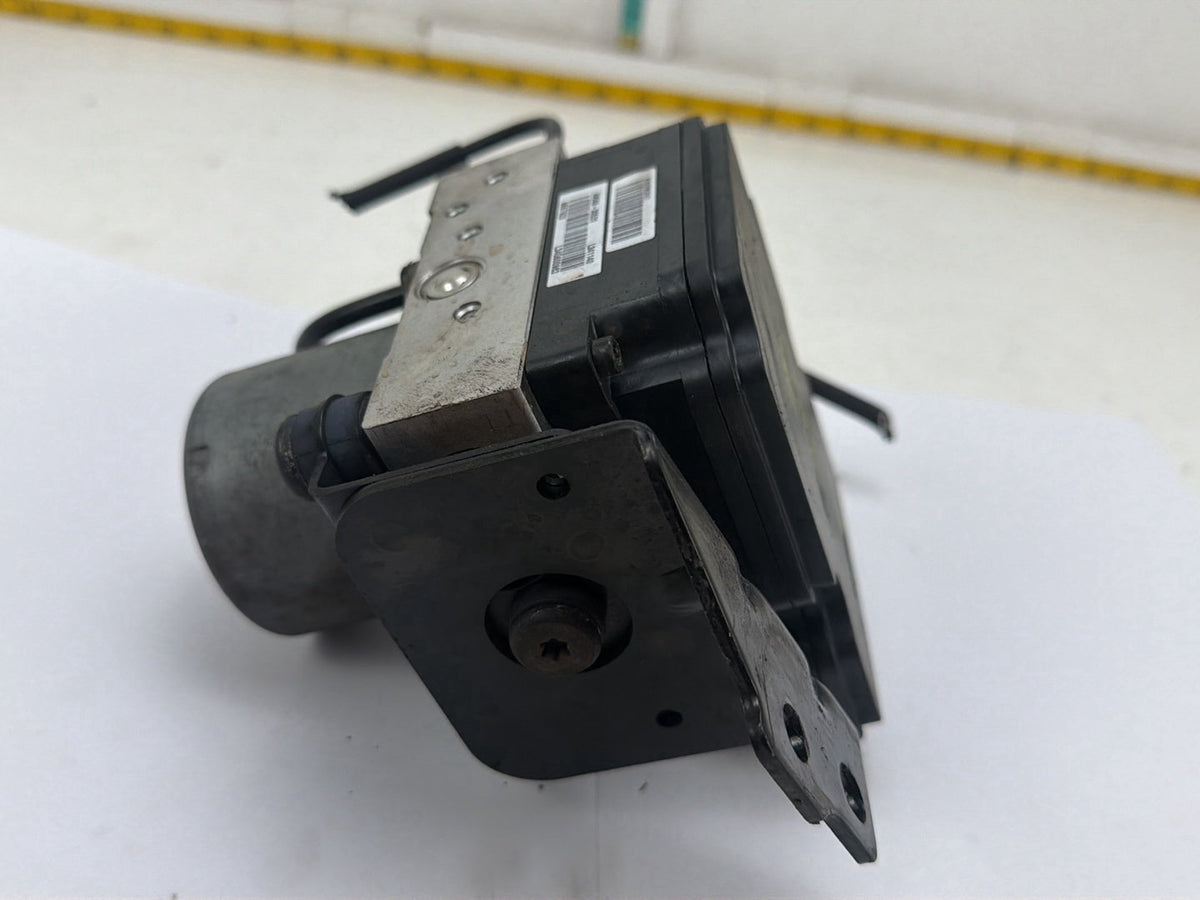 2015-2018 Kia Sedona Anti-Lock Brake ABS Pump Modulator Control 58900-A9350 OEM