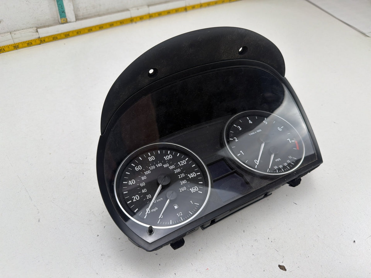 2006-2013 BMW 325I 328I E90 Instrument Cluster Speedometer 9110213-03 OEM